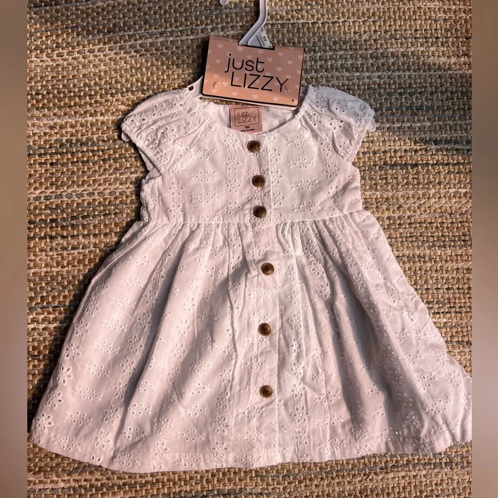 Toddler Girls Dress Size 18 Months NWT